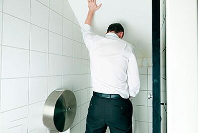 Problèmes d'urine avec la prostatite